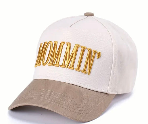 "Mommin" - Trucker Hat