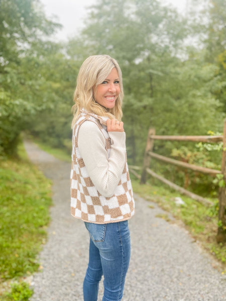 Knoxville Sherpa Checkered Vest - the Blushing Ivy Boutique LLC - Outerwear - 