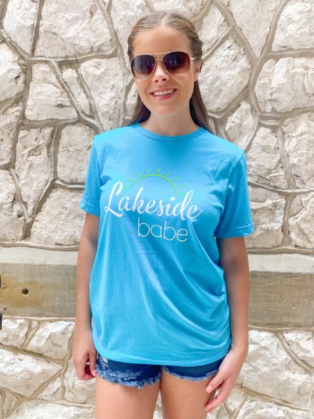 Lakeside Babe Graphic Tee - the Blushing Ivy Boutique LLC - 