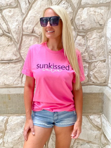 Sunkissed Cutie Graphic Tee - the Blushing Ivy Boutique LLC - 