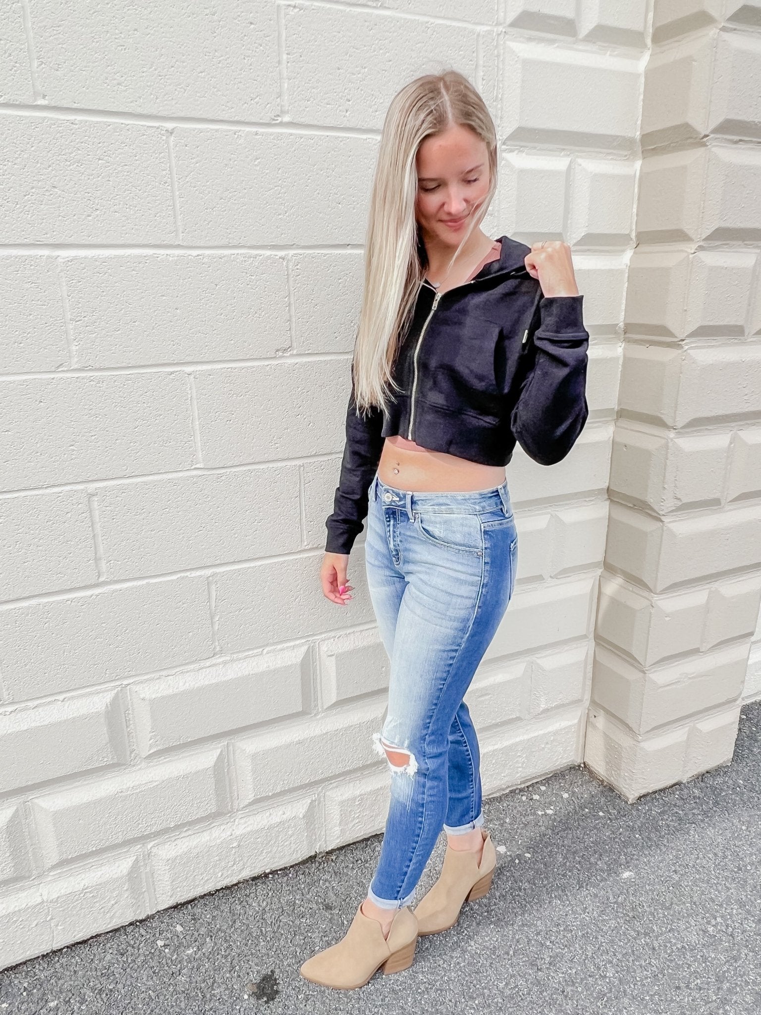 Worth the Wait, Crop Top Hoodie (black) - the Blushing Ivy Boutique LLC - Tops - 